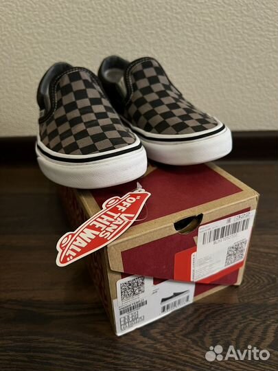 Слипоны Vans 34,5 в школу