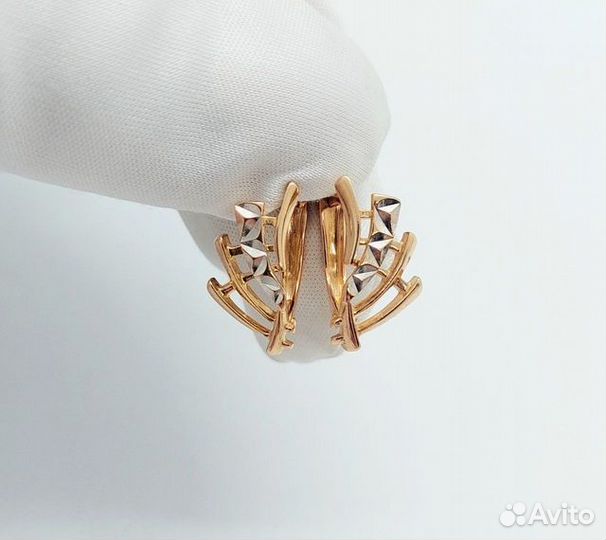 Золотые серьги