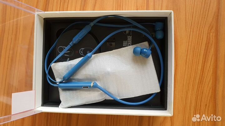 На запчасти - Beats x Беспроводные наушники