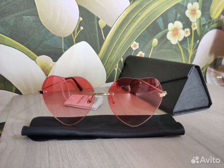 Новые солнцезащитные очки