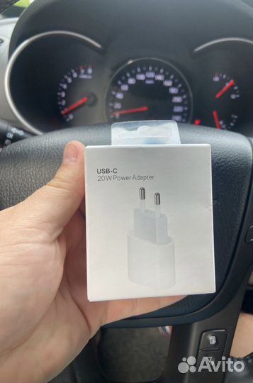 Зарядка на iPhone 20w