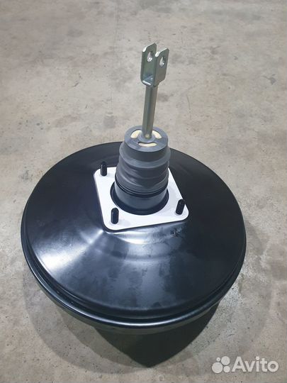 Вакуумный усилитель тормозов Renault 472104244R