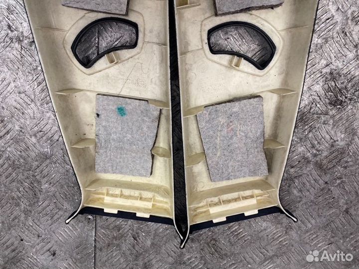 Накладка центральной стойки Bmw X3 E83LCI N52B25