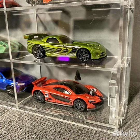 Стеллаж акриловый для машинок 1:64 Hot Wheels