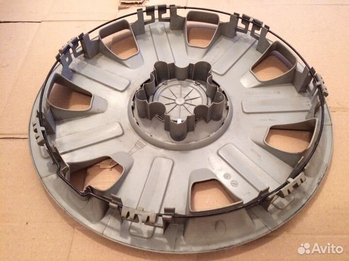 Колпак колеса Ford Mondeo lll 3S71-1130-BD