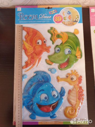 Декоративные наклейки на стену