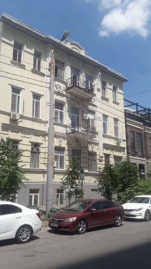 Комната 18 м² в 5-к., 3/3 эт.