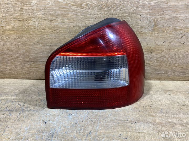 Фонарь задний правый Audi A3 8L рест Арт. 111297