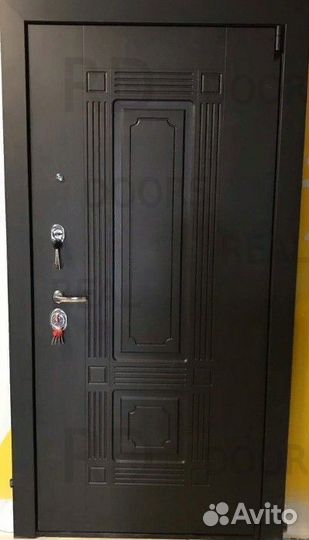 Новая входная дверь для квартиры