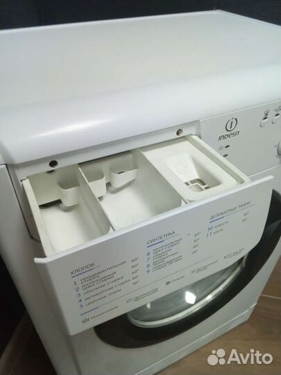 Стиральная машина в хорошем состоянии