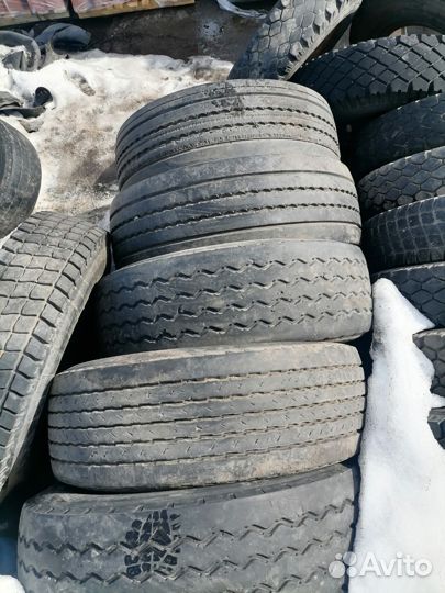 Продается резина на прицеп