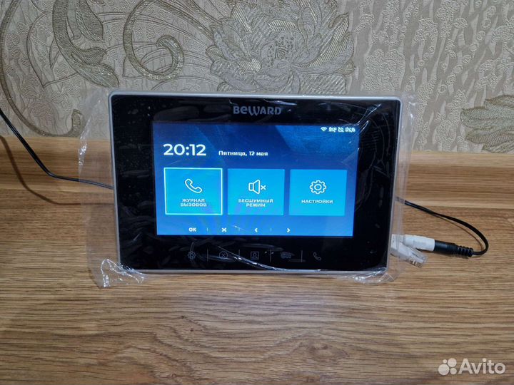 IP видеомонитор Beward SM700W WiFi