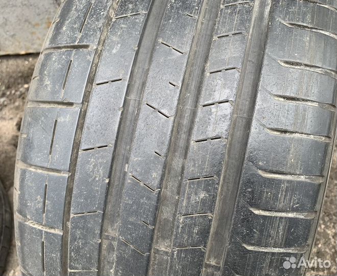 Pirelli P Zero PZ4 255/30 R20