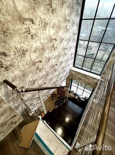 Лестница прямая на металлокаркасе