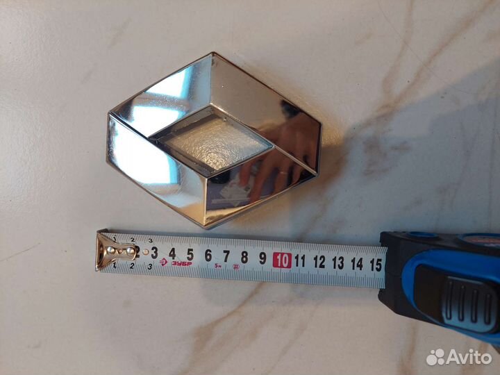 Значок renault