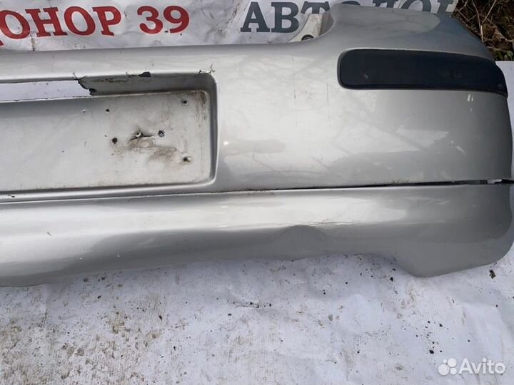 Бампер задний Toyota Yaris 2001