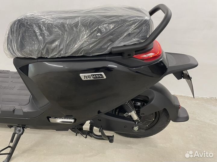 Электроскутер Xiaomi Ninebot M95C