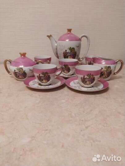 Кофейный сервиз на 5 перс.Чайник завар. и молочник