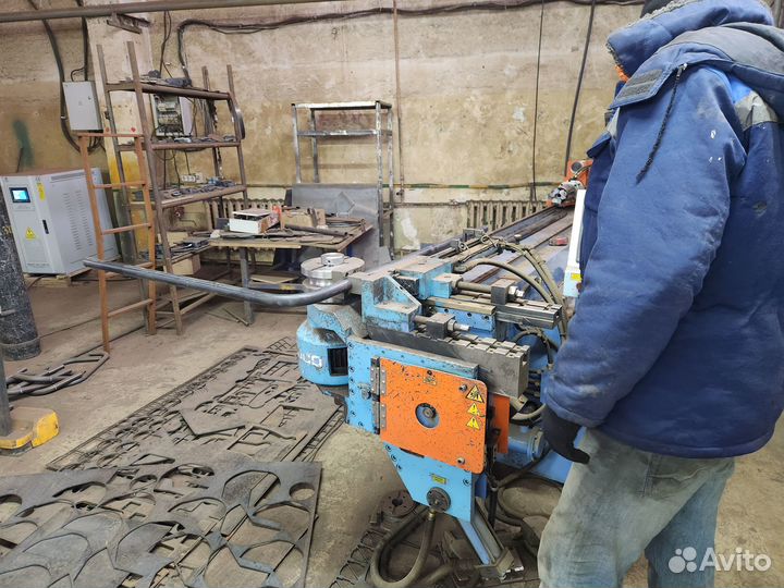 Услуги трубогиба гибка профильных и круглых труб