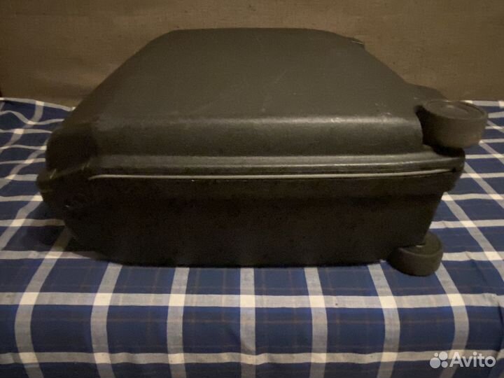 Чемодан на колесах samsonite