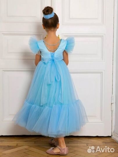 Платье для девочки пышное 134 140