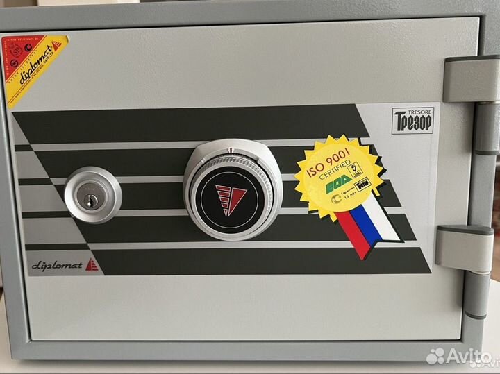 Сейф Diplomat SD100