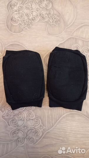 Наколенники