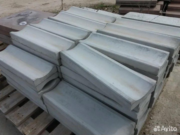 Лоток водоотводный