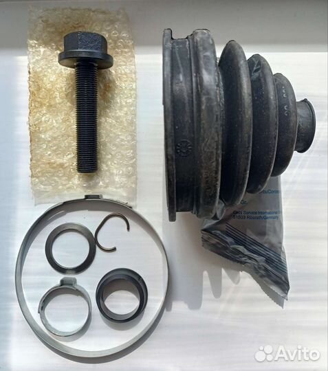 Пыльник шруса T4 Transporter Caravelle Multivan