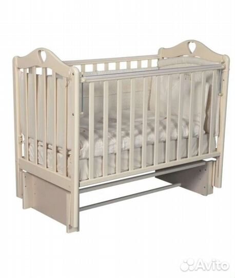 Детская кроватка с маятником + матрас