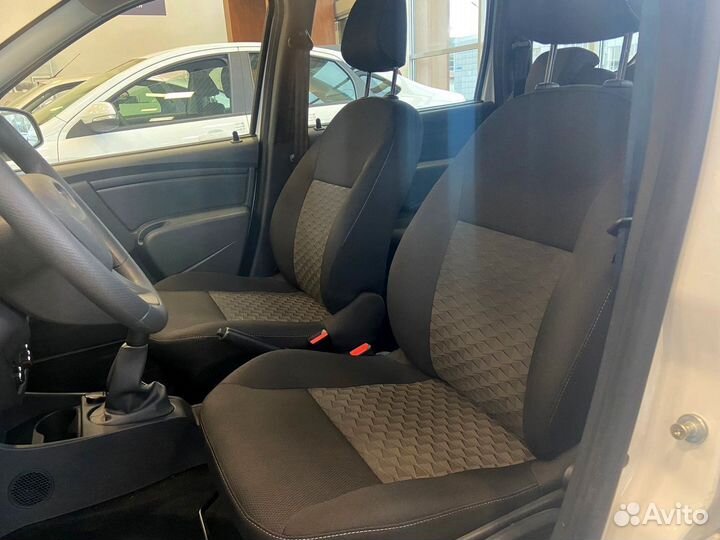LADA Largus 1.6 МТ, 2023