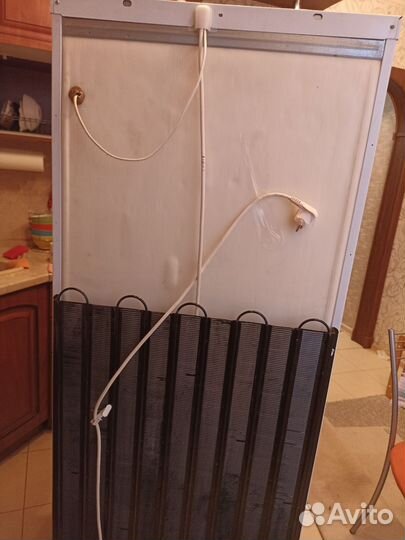 Холодильник Indesit ES 16
