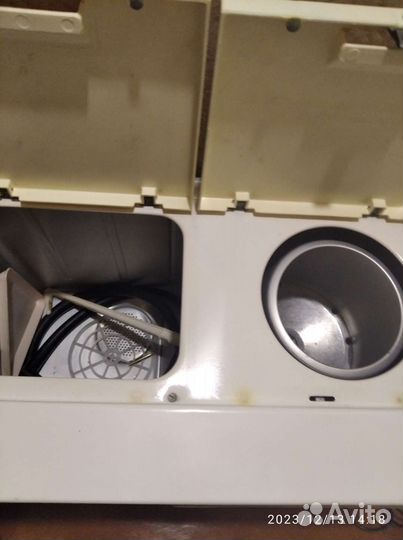 Стиральная машина с вертикальной загрузкой