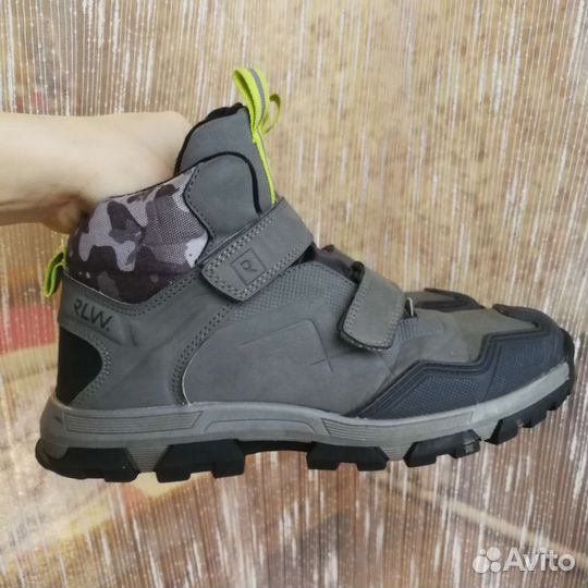 Ботинки демисезонные