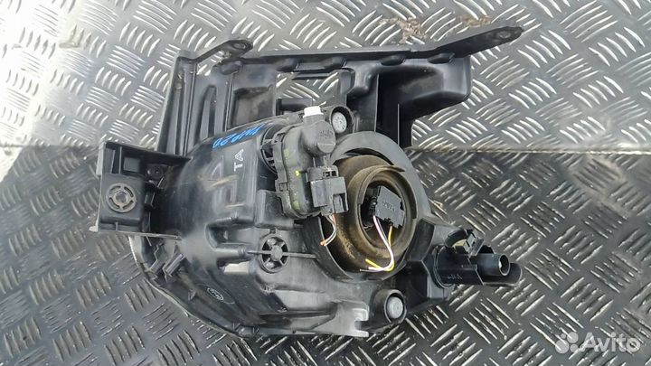 Фара правая Nissan Juke YF15 2012 260101KL0A