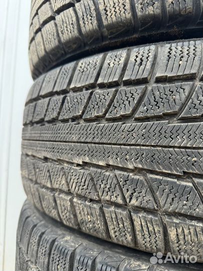 Triangle TR777 235/65 R17 100T