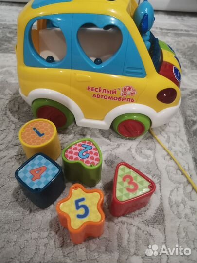 Развивающий весёлый автомобиль фирмы vtech