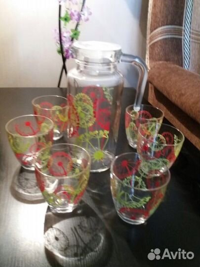 Графин и стаканы