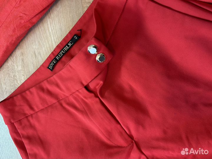 Пиджак и брюки женские