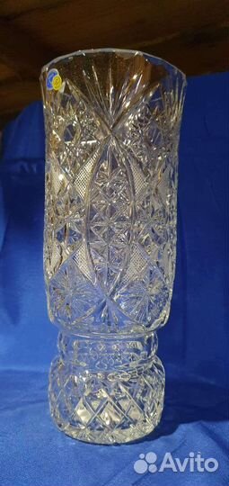 Хрустальная ваза для цветов