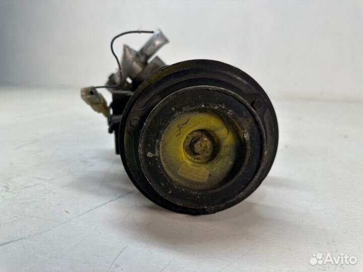 Компрессор кондиционера Mazda Mpv LW19F 2001