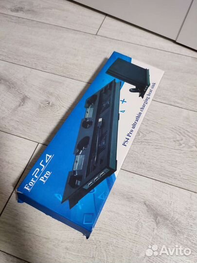 Вертикальная подставка Sony PlayStation 4 PRO