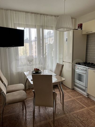 2-к. квартира, 54 м², 4/5 эт.