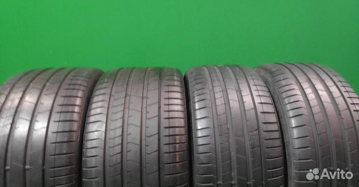 Pirelli P Zero PZ4 275/35 R22 104Y