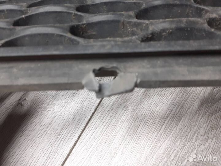 Решетка бампера центральная Kia Cerato 3