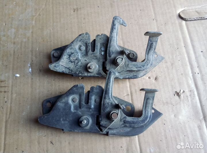 Замок капота Ford Ranger Mazda BT-50