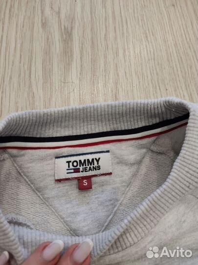 Tommy jeans свитшот