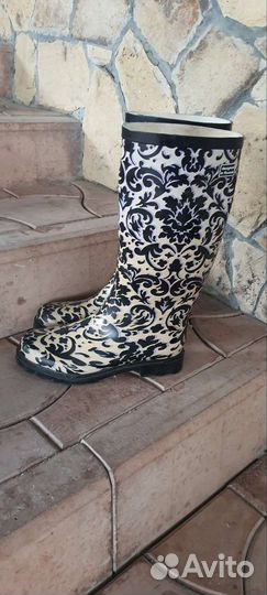Резиновые сапоги