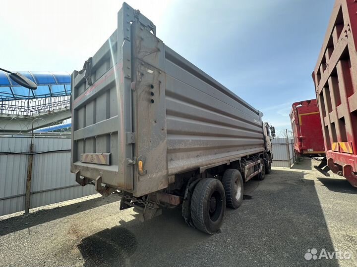 Shacman (Shaanxi) SX3318DT366, 2021