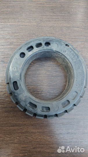 Уплотнительная резинка Bmw 750Lix F02 N63 4.4I